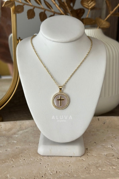 Collar cruz madre perla