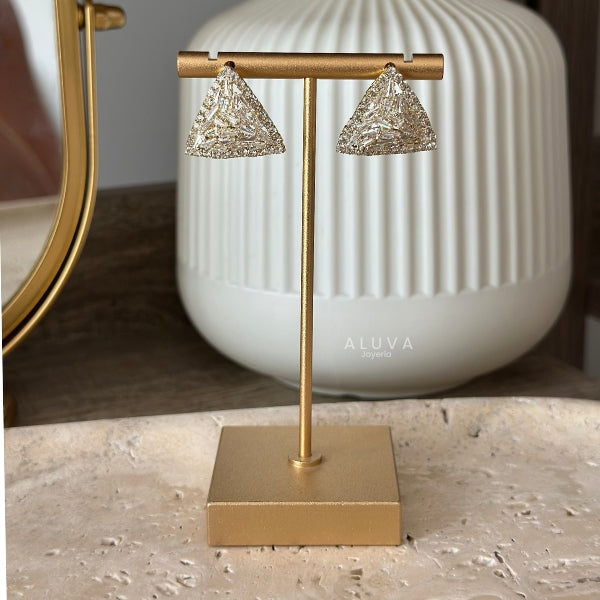 Arete triangulo piedra