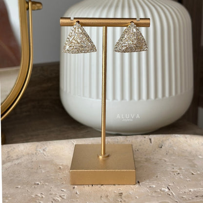 Arete triangulo piedra